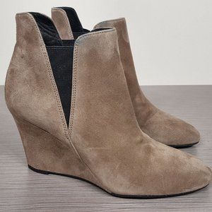 Via Spiga 'Kenzie' Wedge Bootie Sand Suede Womens Size 5.5 / 35.5